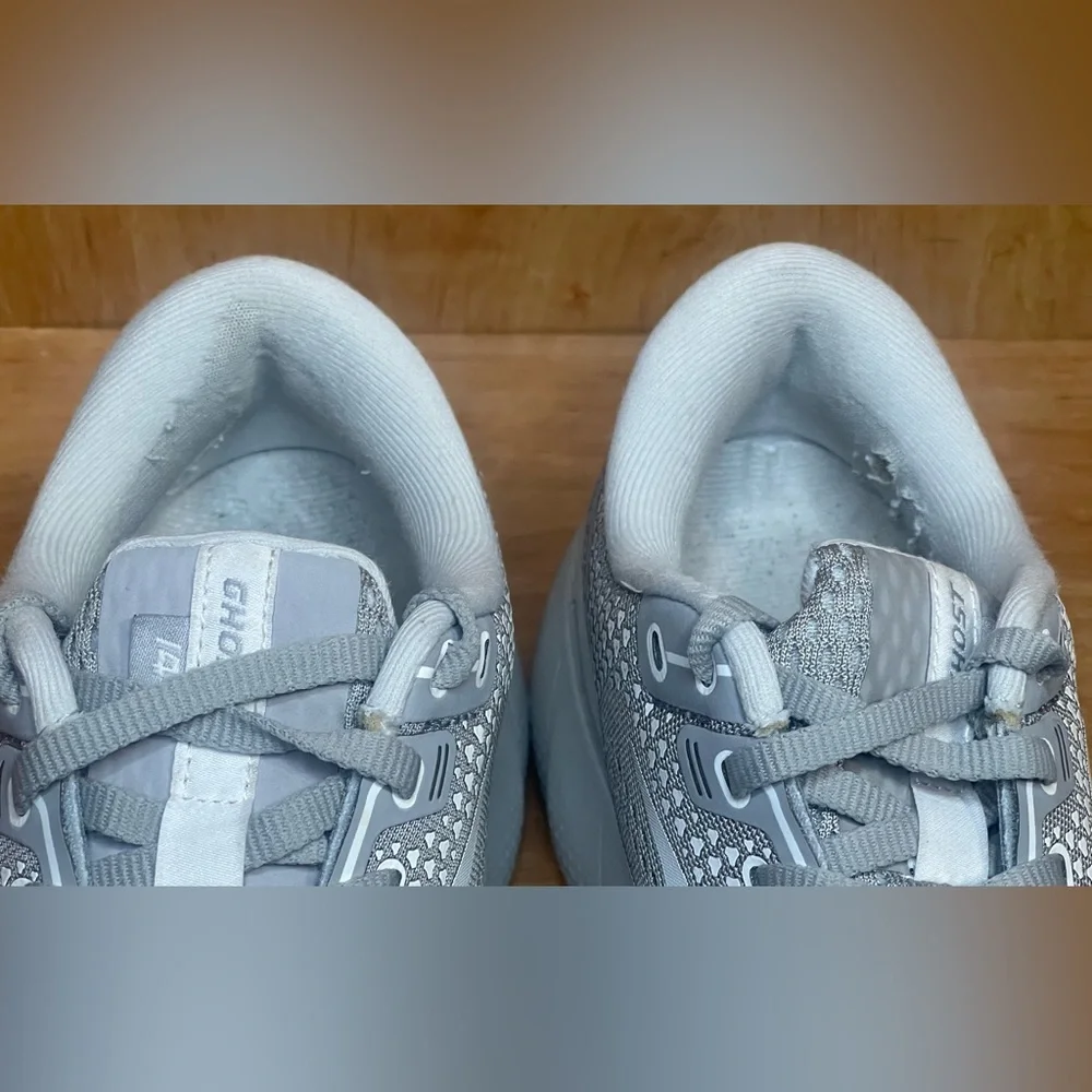 Brooks Ghost 14 Womens Size 9 Running Walking Shoes Sneakers Gray/Silver - Picture 8 of 10